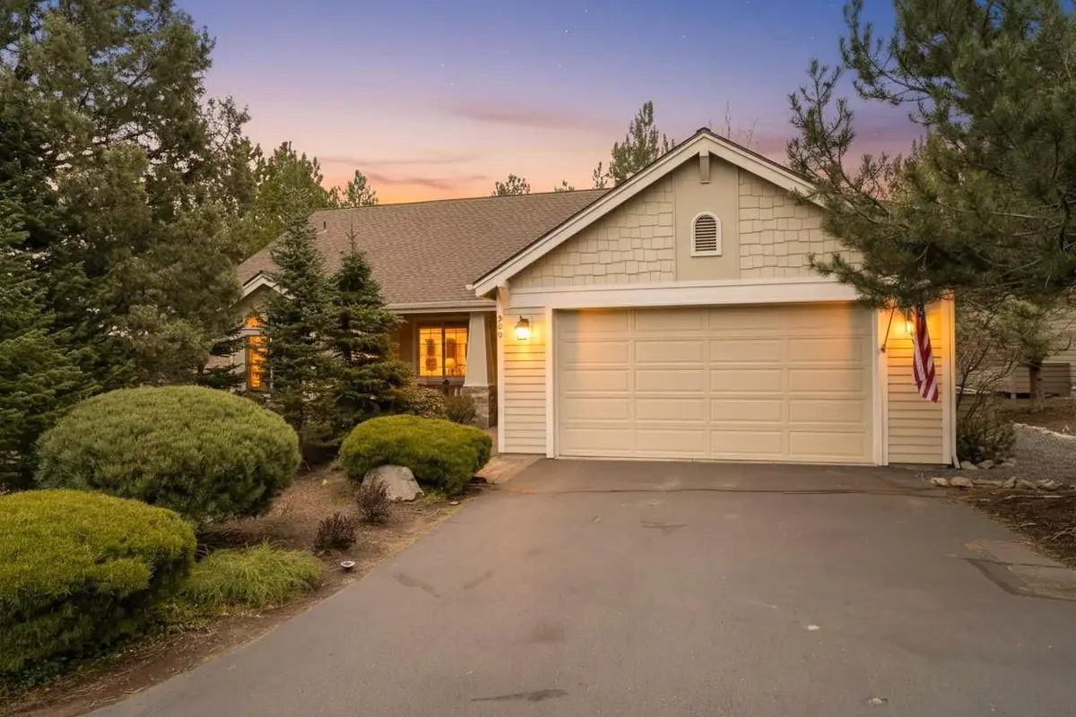 900 Victoria Falls Drive, Redmond, OR 97756 - #1