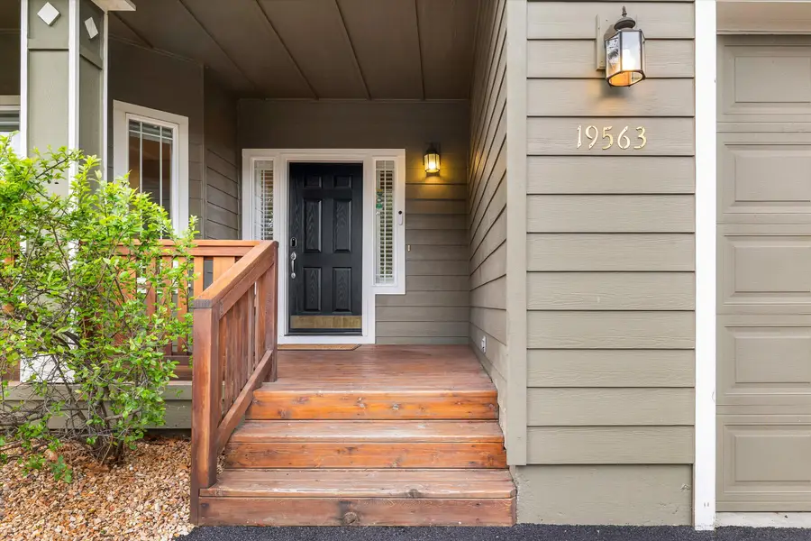 19563 Meadowbrook Drive, Bend, OR 97702 - #2