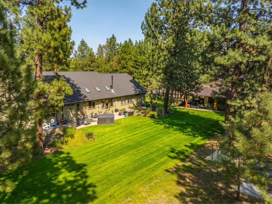 14597 Bluegrass Loop, Sisters, OR 97759 - #2