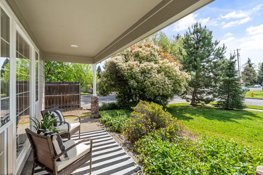 35 Scholarship Way, Medford, OR 97501 - #3