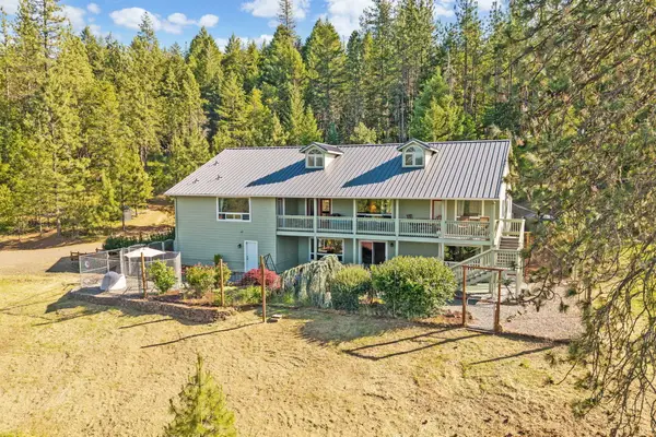 16445 Meadows Road, White City, OR 97503