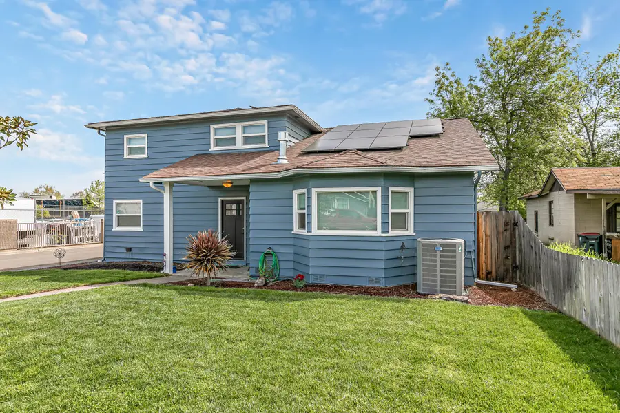 923 Jasper Street, Medford, OR 97501 - #2