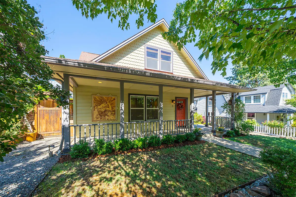 923 Bellview Avenue #1, Ashland, OR 97520 - #1