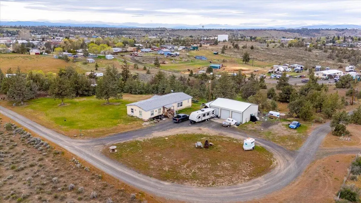 222 SE Steele Street, Madras, OR 97741 - #1