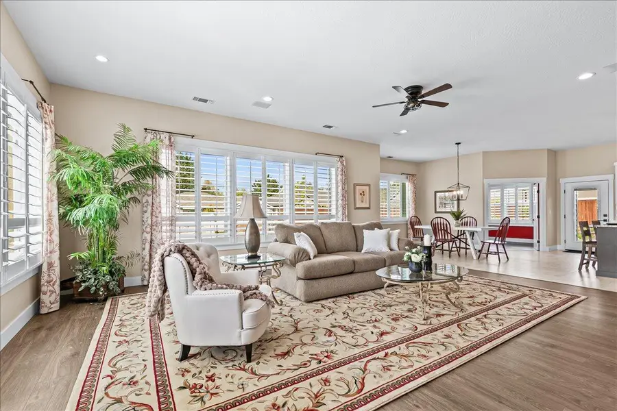 3223 Obsidian Ridge Way, Medford, OR 97504 - #2