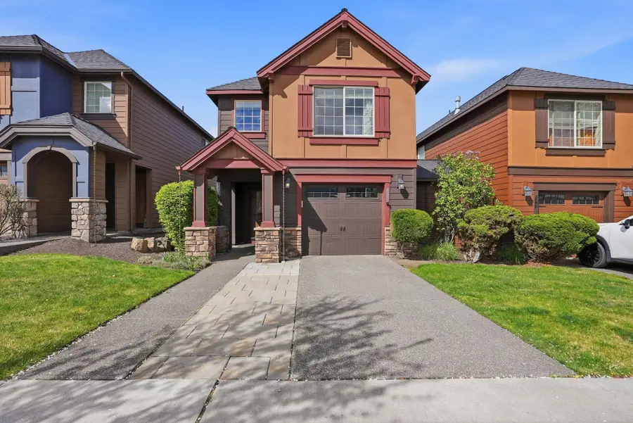 63141 Britta Street, Bend, OR 97703 - #2