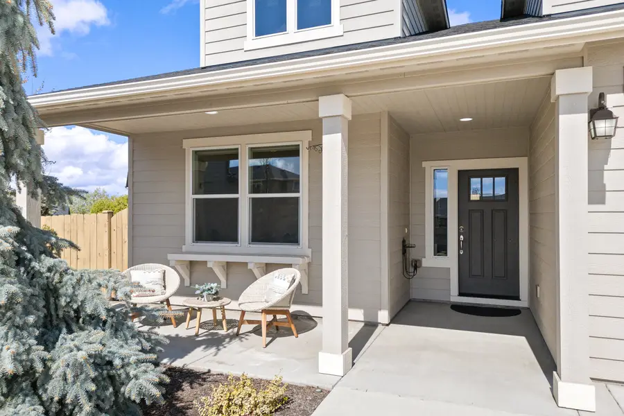 2710 SW 46th Court, Redmond, OR 97756 - #3