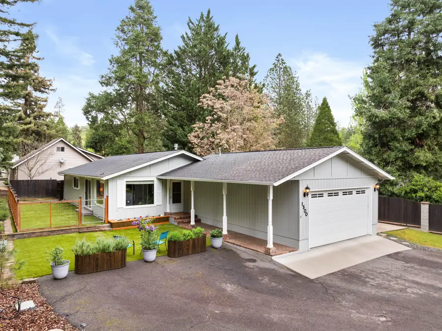 1500 NW B Street, Grants Pass, OR 97526 - #2