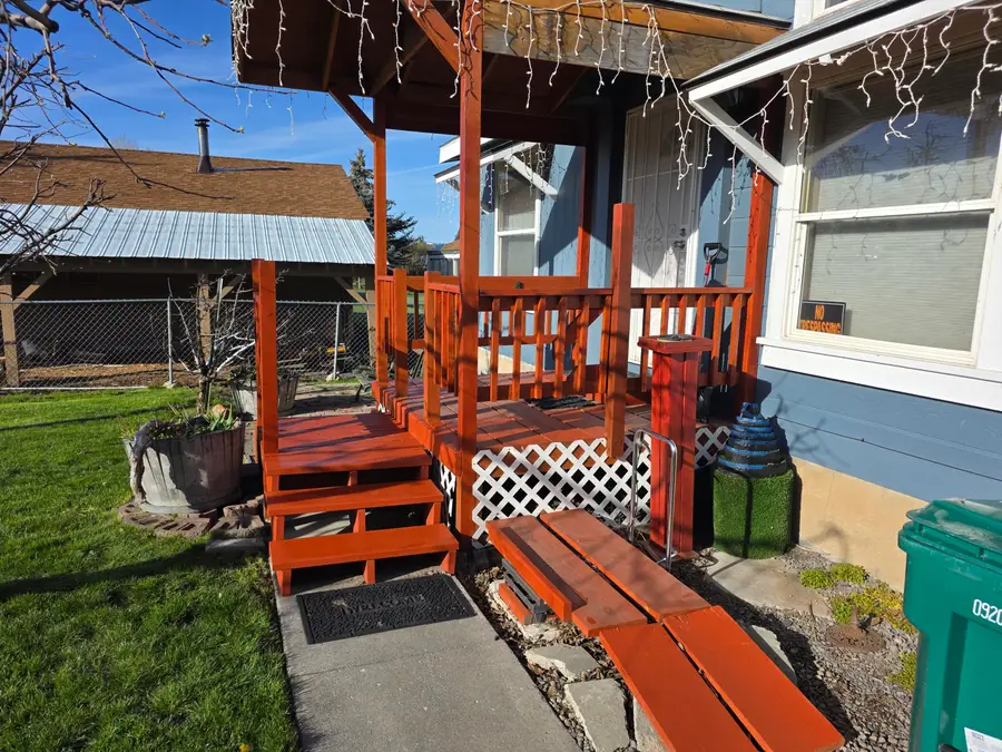 330 N Baker Avenue, Chiloquin, OR 97624 - #3