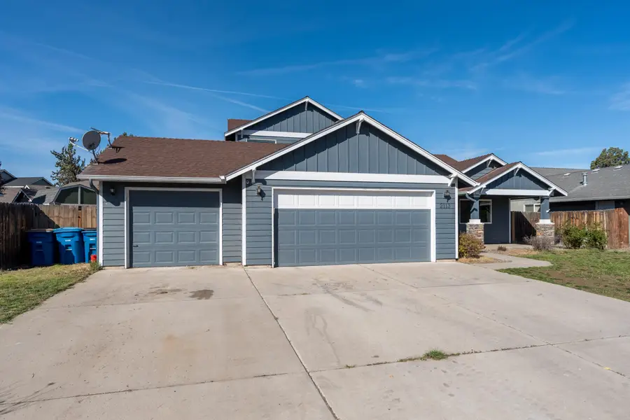 2113 NW 22nd Street, Redmond, OR 97756 - #3