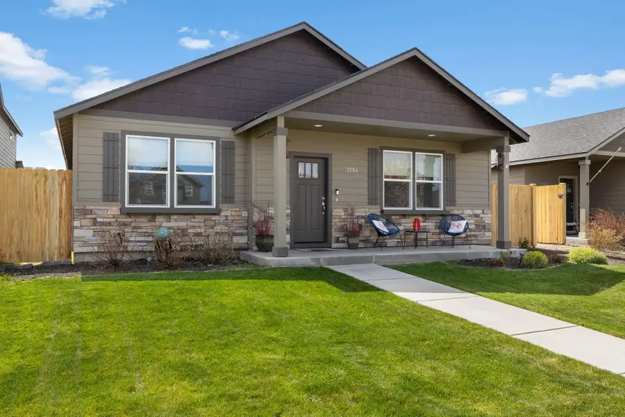 3754 SW Metolius Avenue, Redmond, OR 97756 - #2