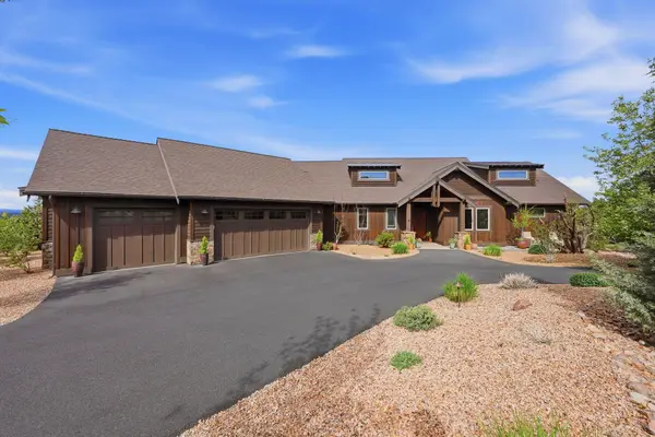 15407 SW Branding Iron Court, Powell Butte, OR 97753