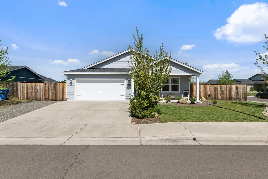 3949 Connor Drive, White City, OR 97503 - #2