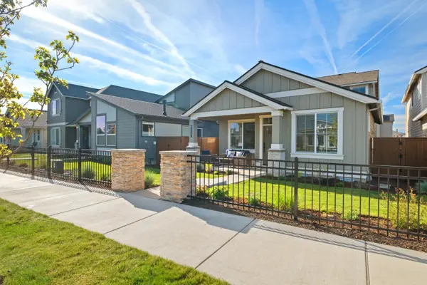 20867 SE Caldera Drive, Bend, OR 97702