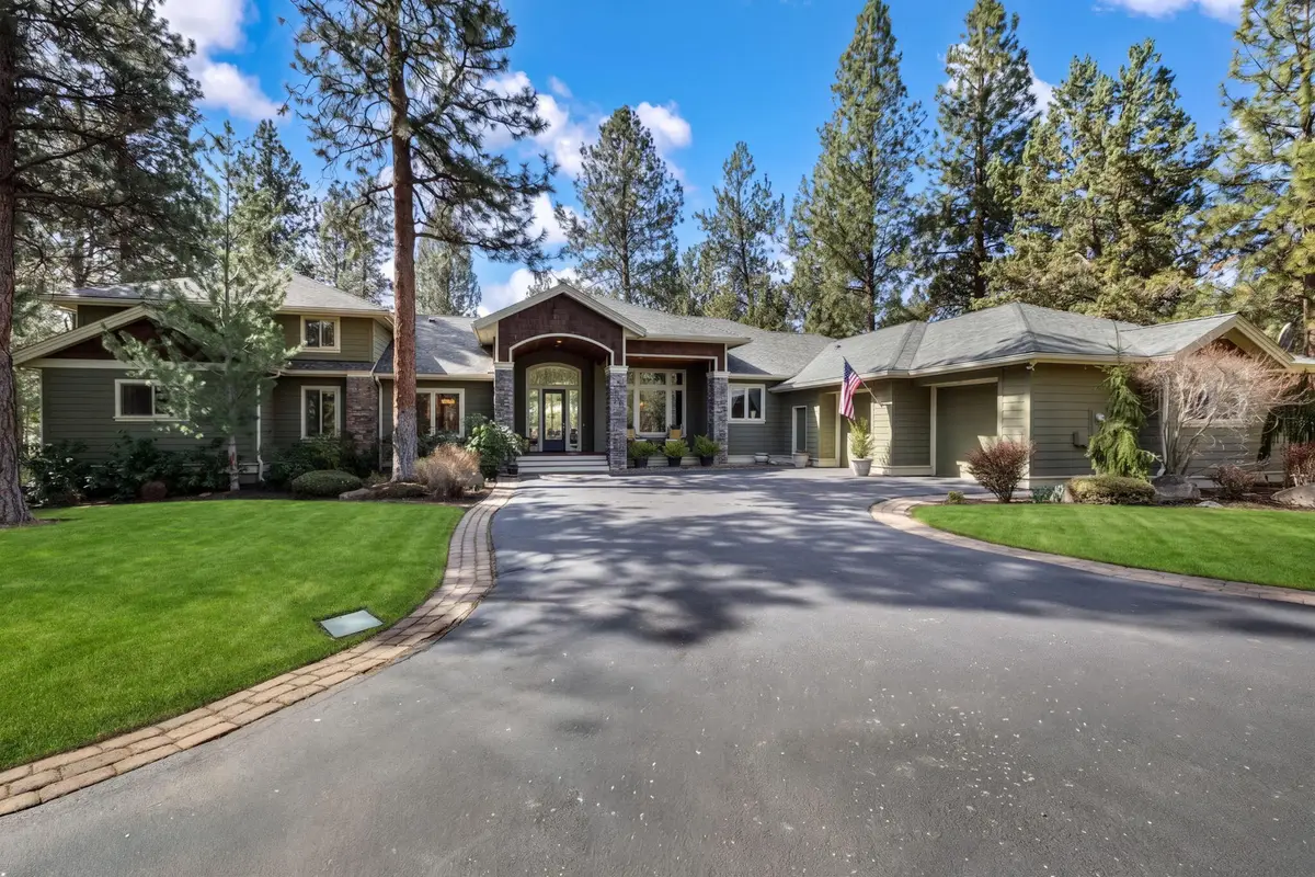 16923 Royal Coachman Drive, Sisters, OR 97759 - #1