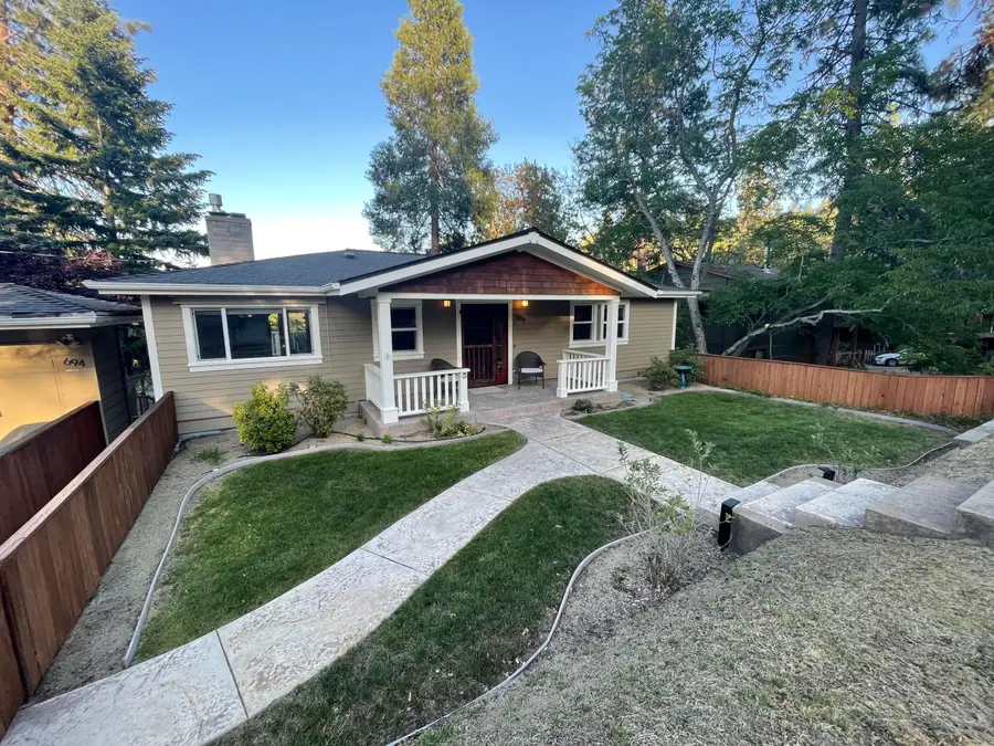 696 Liberty Street, Ashland, OR 97520 - #2