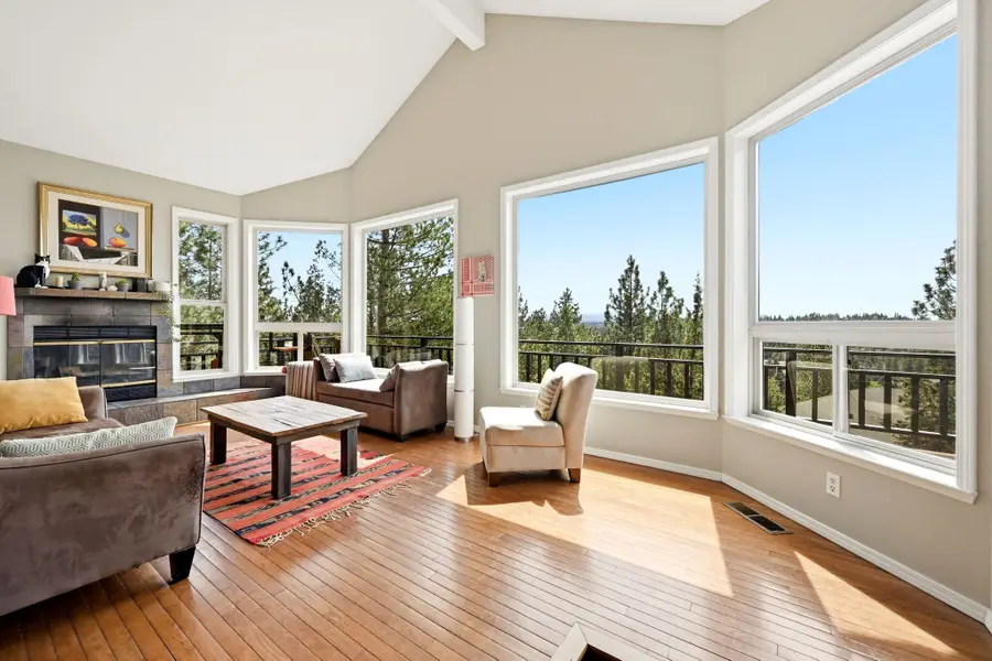 2068 NW Cascade View Drive, Bend, OR 97703 - #3