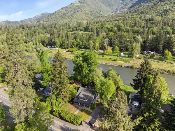 6560 Rogue River Highway, Grants Pass, OR 97527