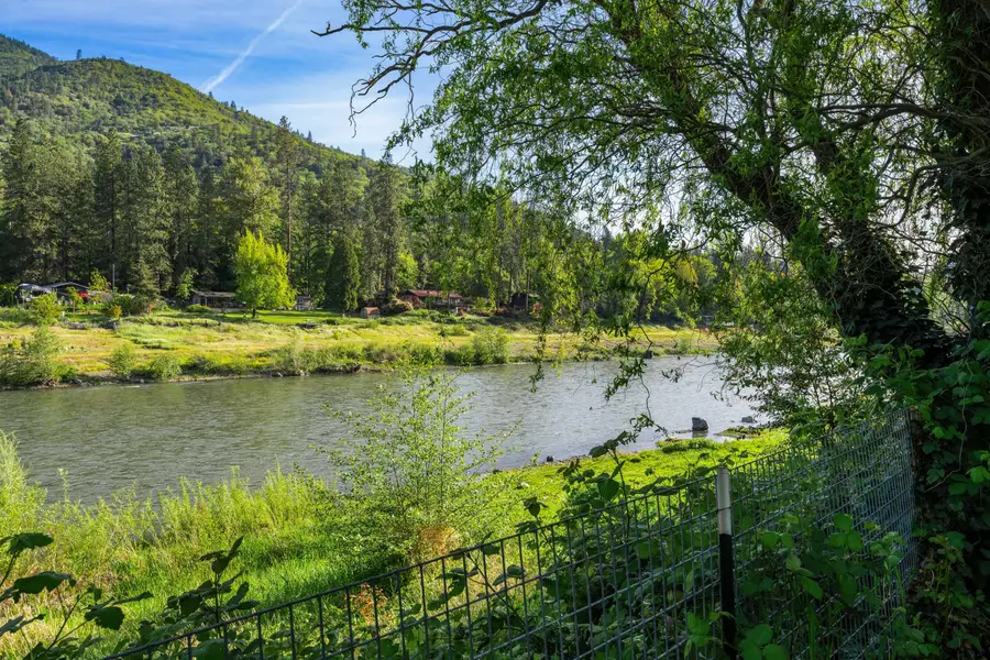 6560 Rogue River Highway, Grants Pass, OR 97527 - #3