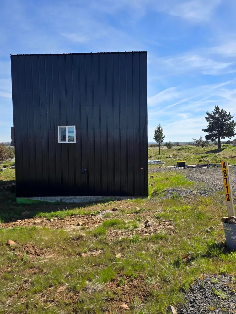 48712 B Street, Shaniko, OR 97057 - #2