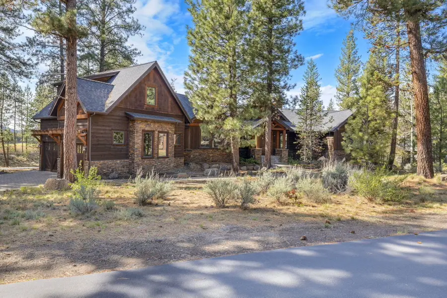 56373 Trailmere Circle, Bend, OR 97707 - #2