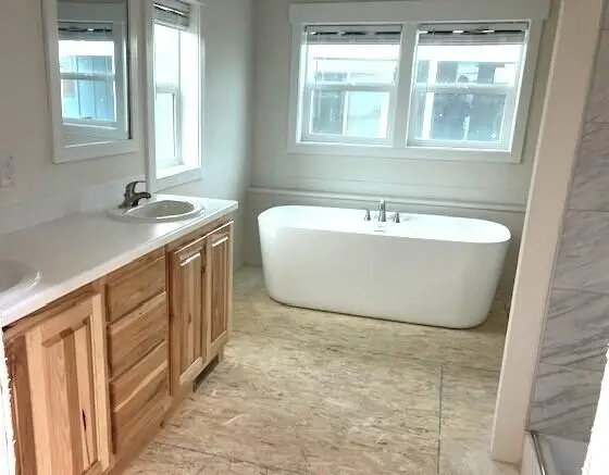 4601 S Pacific Highway #2, Phoenix, OR 97535 - #3