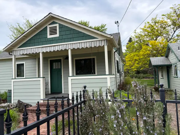 1417 NW Washington Boulevard, Grants Pass, OR 97526