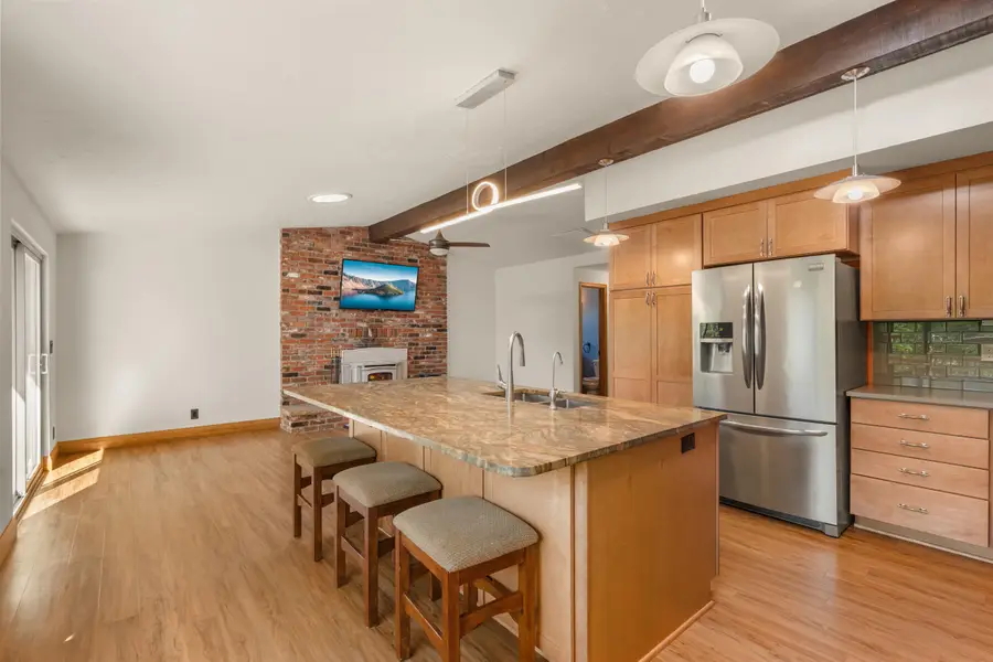 3583 Ross Lane, Central Point, OR 97502 - #3