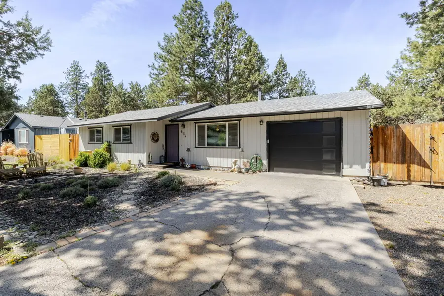 835 SE Polaris Court, Bend, OR 97702 - #3
