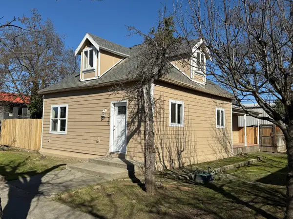 329 S Grape Street, Medford, OR 97501