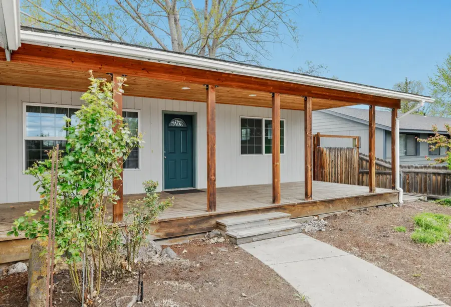 2807 SW 23rd Street, Redmond, OR 97756 - #3