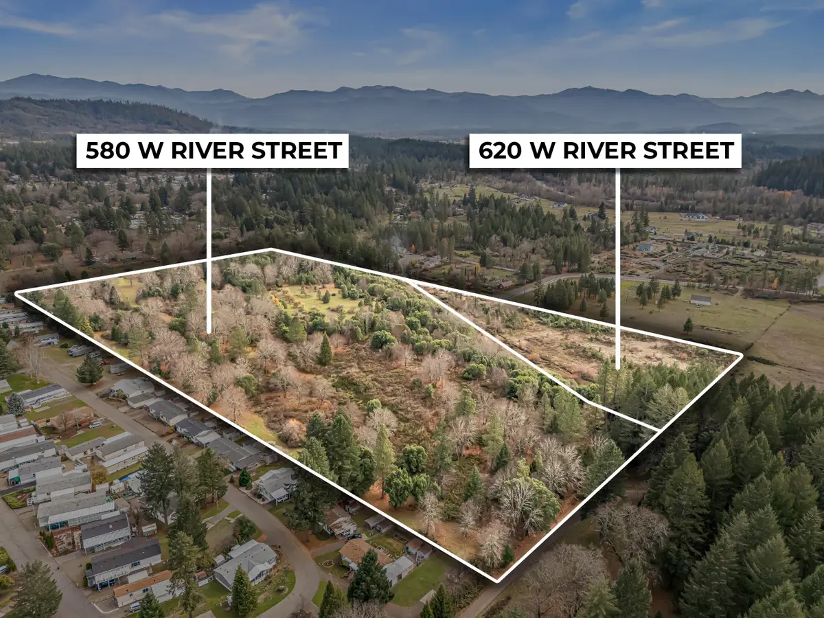 580 W River Street, Cave Junction, OR 97523 - #1