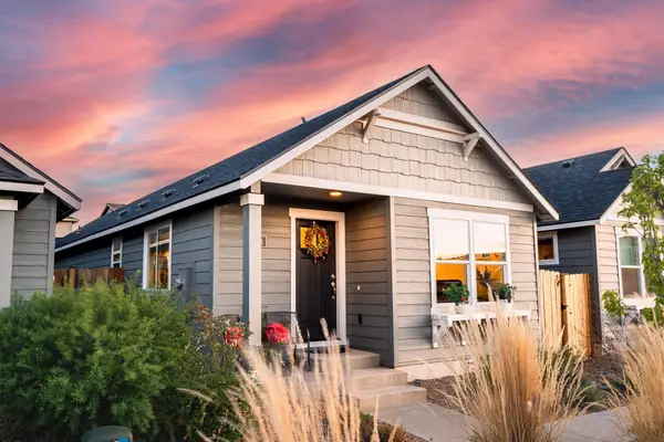 2518 NW Teak Avenue, Redmond, OR 97756