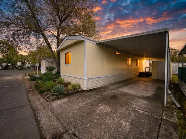 6850 Downing Road #SPC 2, Central Point, OR 97502