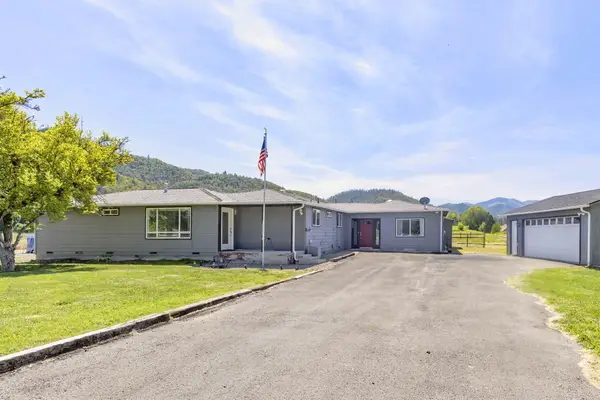 95 Champlin Lane, Gold Hill, OR 97525