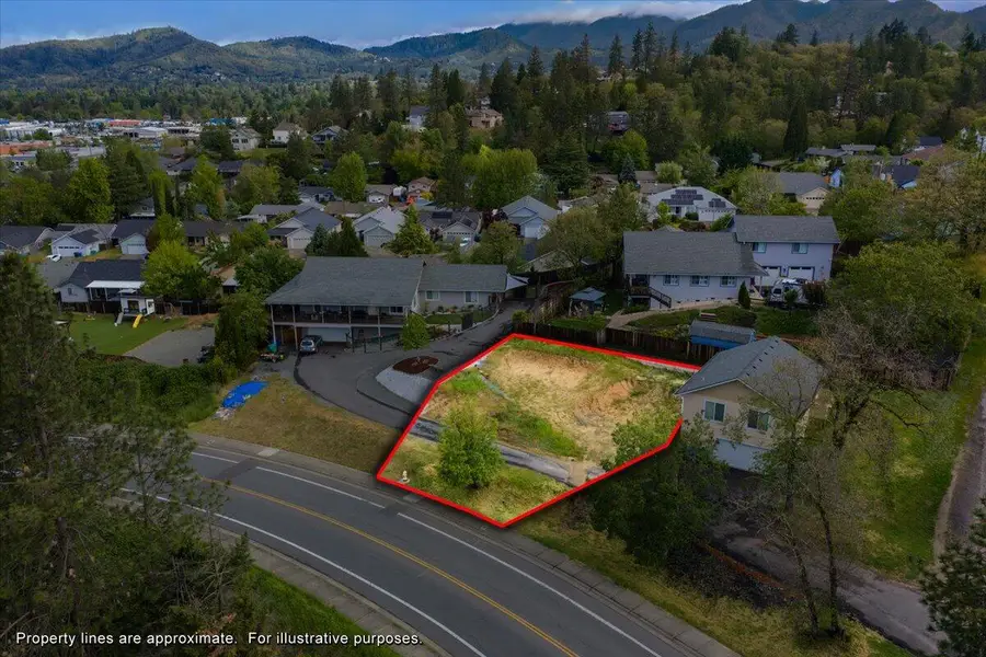 416 SE Grandview Avenue #A, Grants Pass, OR 97527 - #2