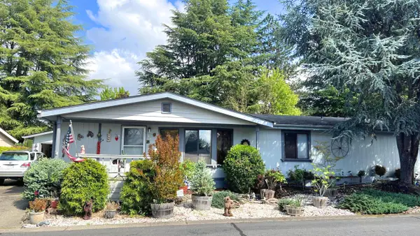 1848 Tamarac Lane, Grants Pass, OR 97527