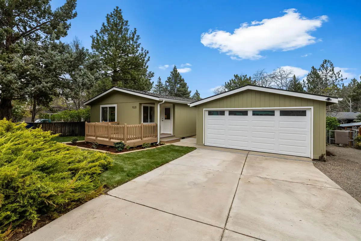 1030 SE Castlewood Drive, Bend, OR 97702 - #1