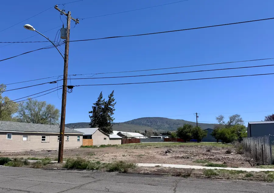337 Commercial Street #3000 & 3101, Klamath Falls, OR 97601 - #2