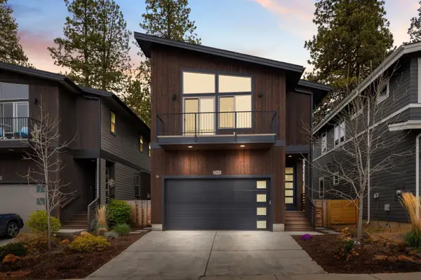 1333 SW Boardwalk Lane, Bend, OR 97702