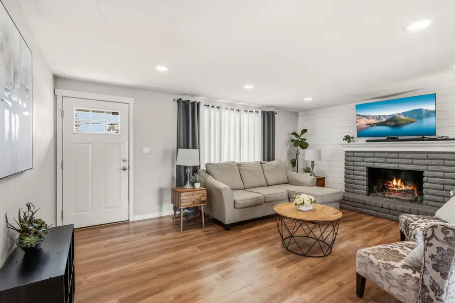 2423 Delta Waters Road, Medford, OR 97504 - #3