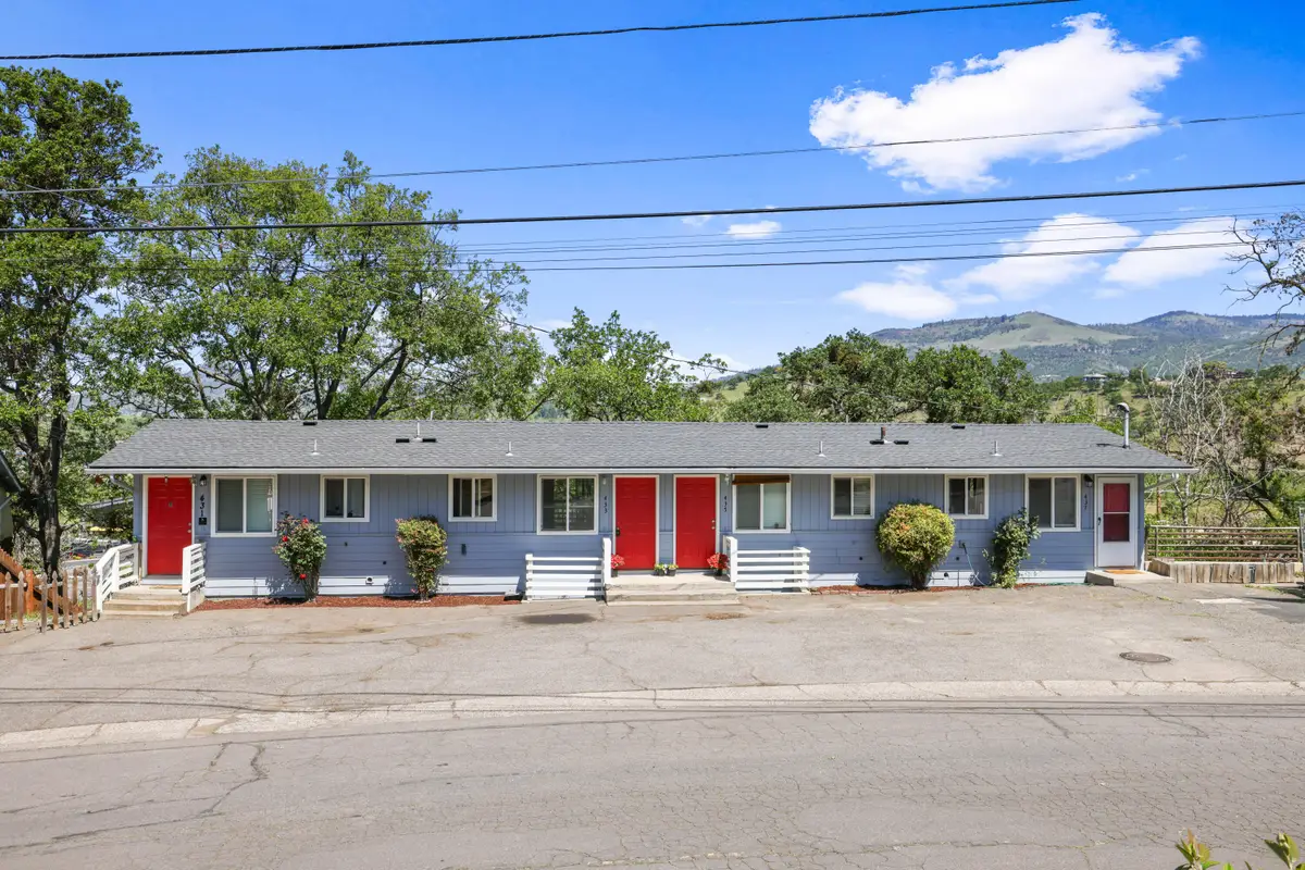 431 Elm Street, Phoenix, OR 97535 - #1