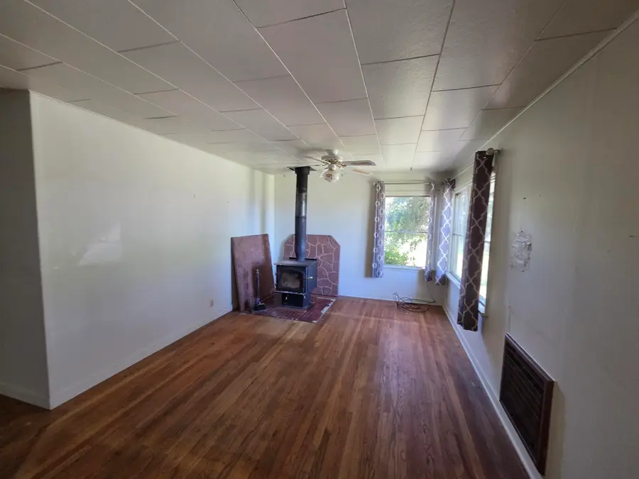 9143 Shady Pine Road, Klamath Falls, OR 97601 - #2