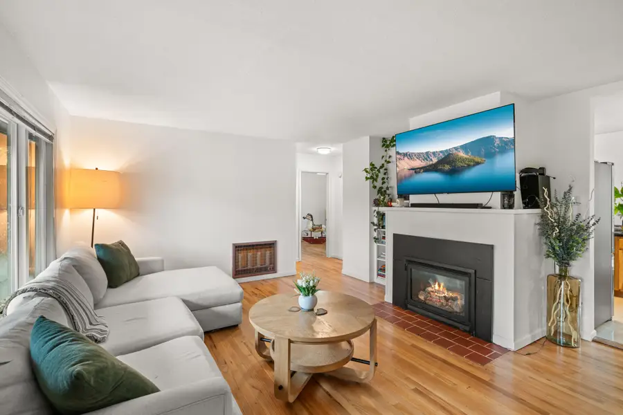 1516 Wilson Place, Medford, OR 97504 - #3