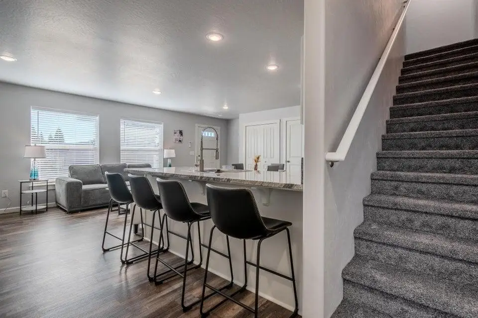 7881 Houston Loop, White City, OR 97503 - #1