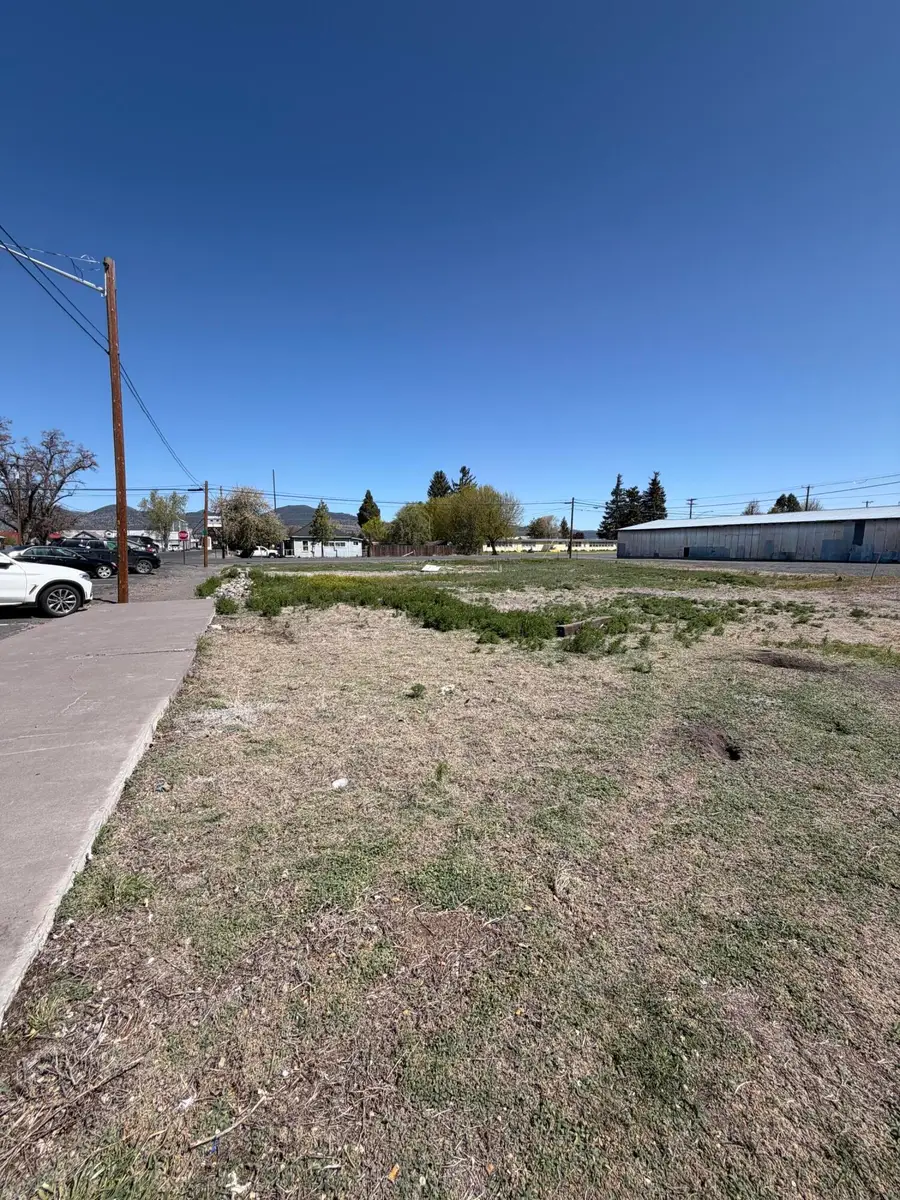135 N Washington Street, Merrill, OR 97633 - #3