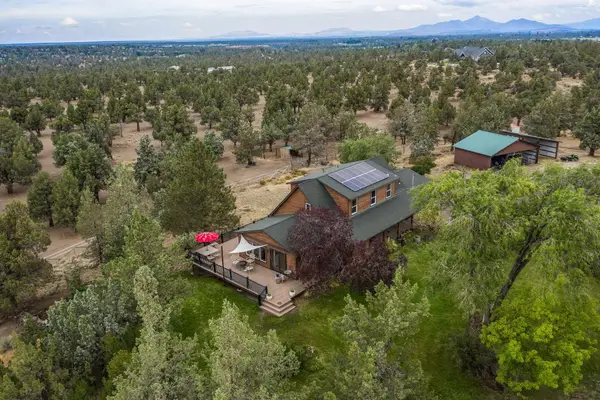 7791 SW Wickiup Avenue, Redmond, OR 97756