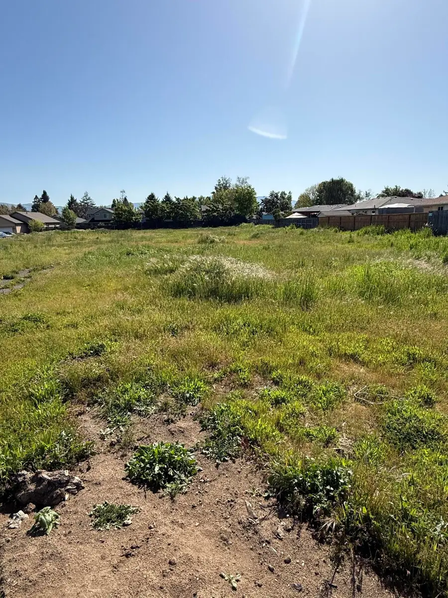 1479 Orchard Home Drive, Medford, OR 97501 - #2