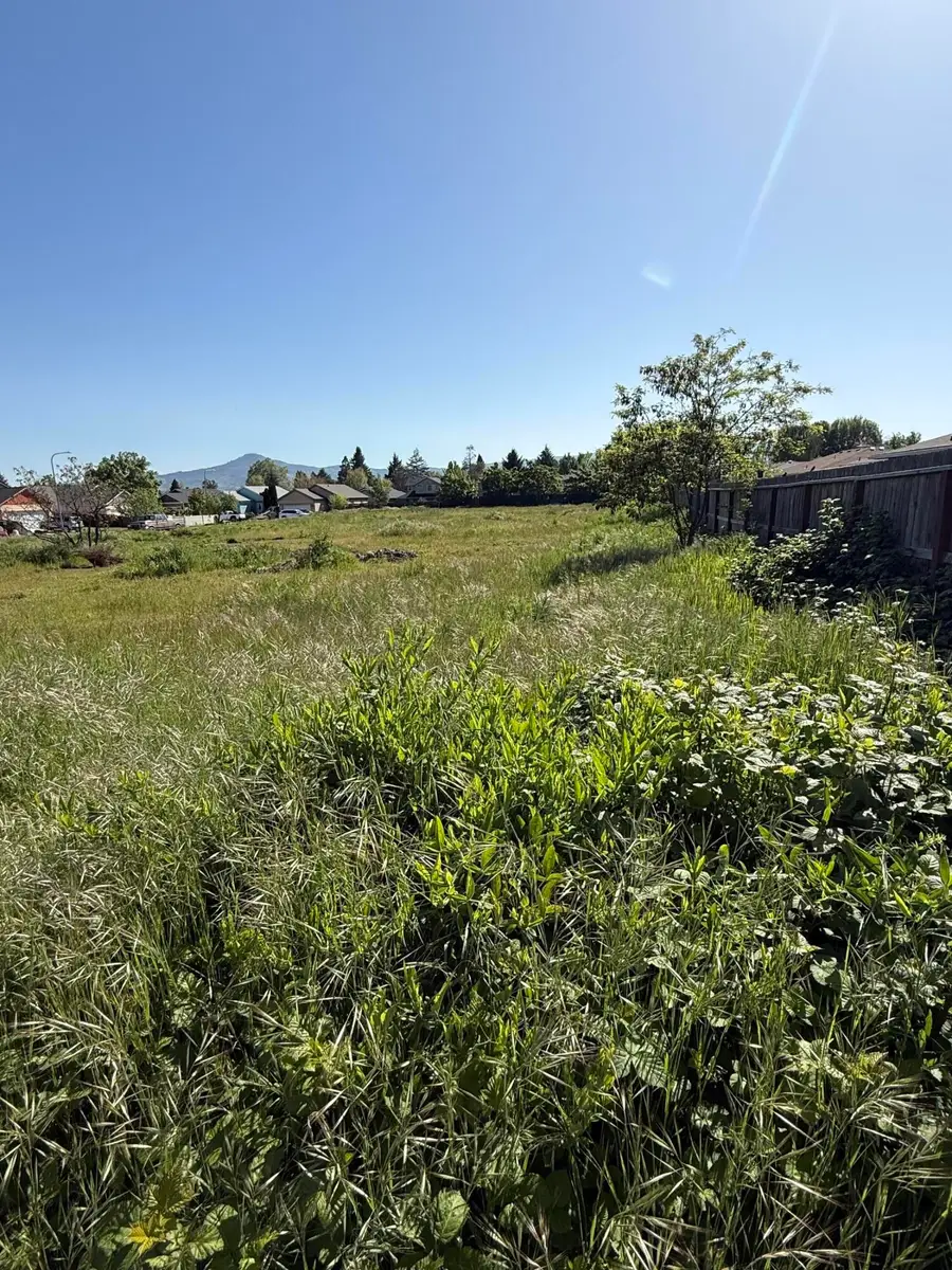 1479 Orchard Home Drive, Medford, OR 97501 - #3