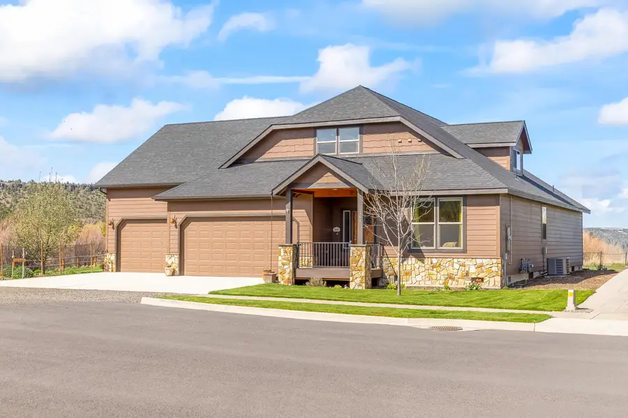 561 SE Stearns Road, Prineville, OR 97754 - #2